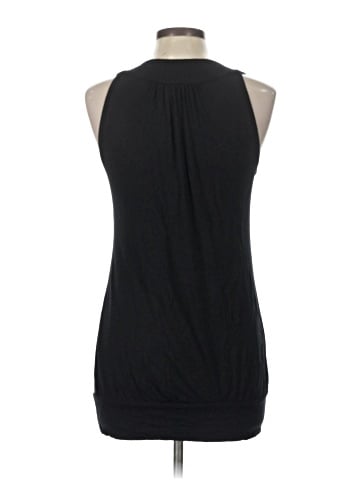 Studio Y Sleeveless Top (view 2)