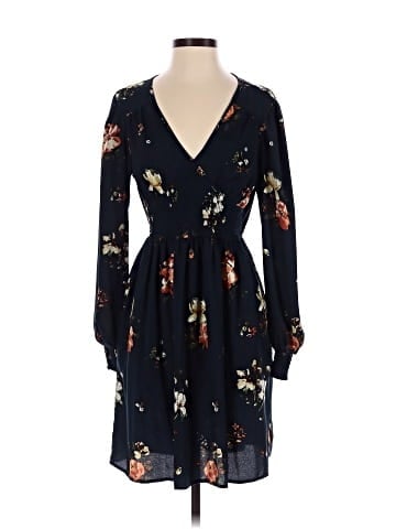 Xhilaration Casual Dress (view 1)