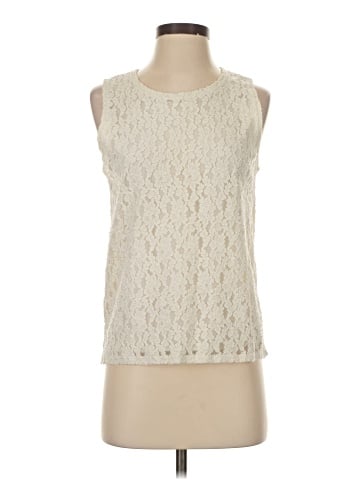 Karen Scott Sleeveless T-Shirt (view 1)