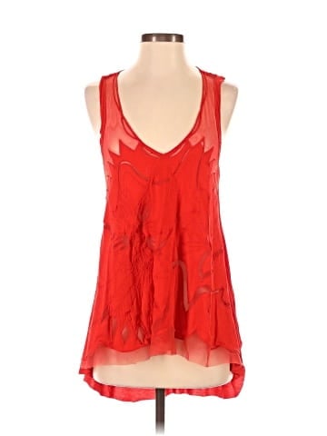 New Romantics Sleeveless Blouse (view 1)