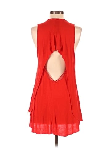 New Romantics Sleeveless Blouse (view 2)