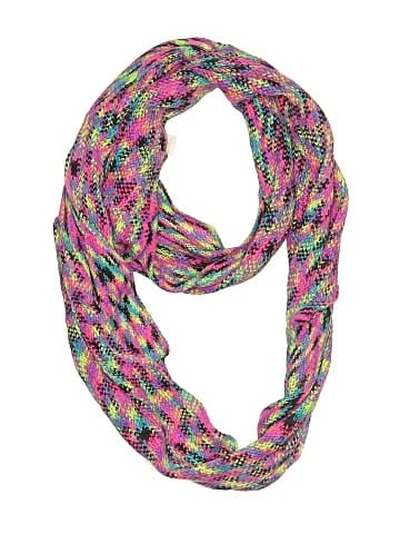 Justice Scarf (view 1)