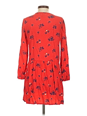 Old Navy Casual Dress (view 2)