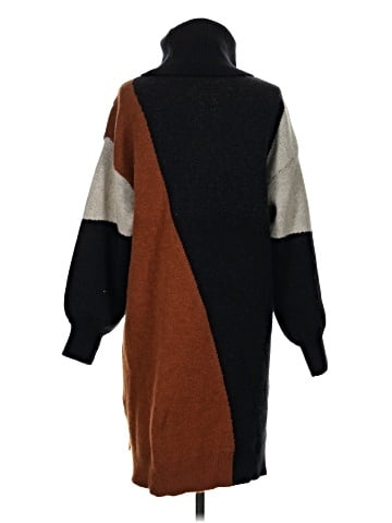 Baltic Born Casual Dress (view 2)