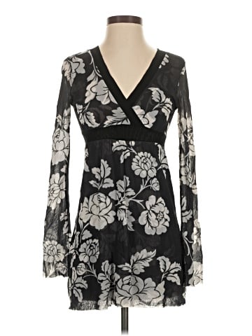 White House Black Market Cocktail Dress (view 1)