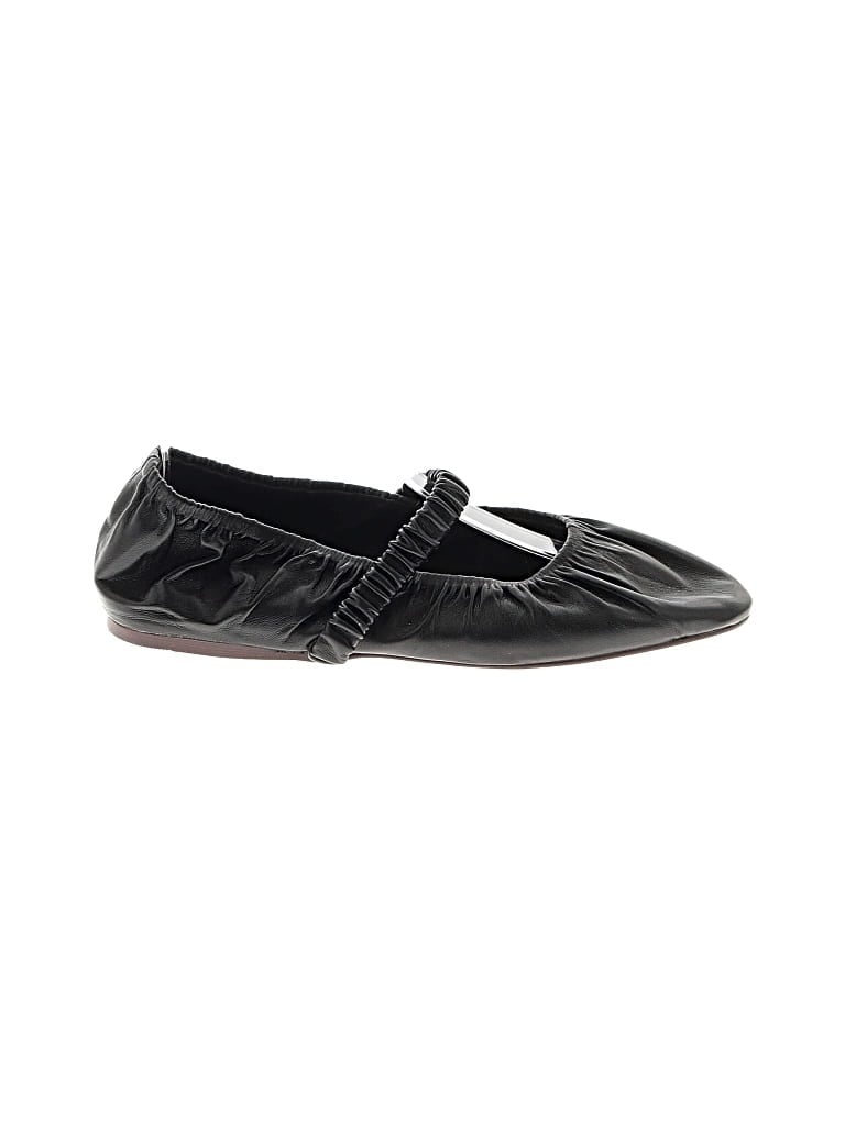 Pre-owned Chinese Laundry Flats In Black