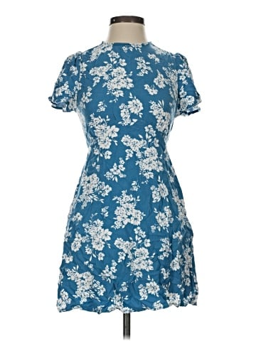 Old Navy Casual Dress (view 1)