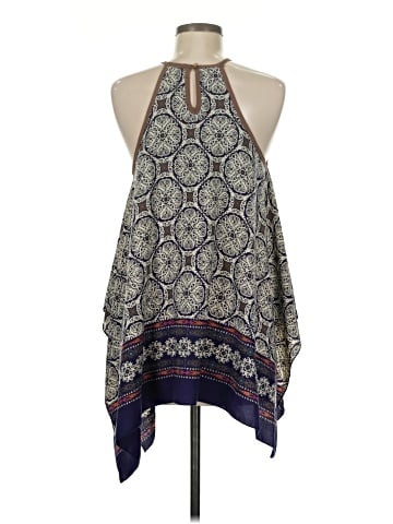 Romeo & Juliet Couture Sleeveless Blouse (view 2)