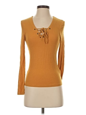 Urban Heritage 3/4 Sleeve Top (view 1)