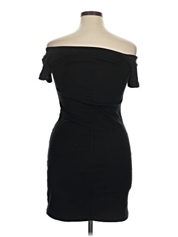 Old Navy Cocktail Dress (view 2)