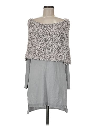 Simply Noelle Poncho (view 1)