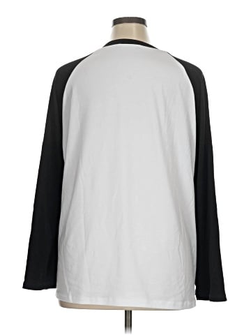 Trendy Queen 3/4 Sleeve T-Shirt (view 2)