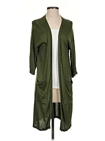 Agnes & Dora Cardigan (view 1)