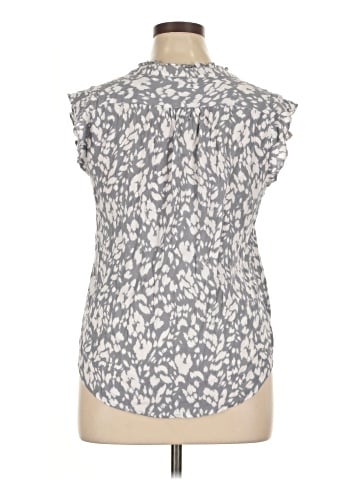 Fun2Fun Sleeveless Blouse (view 2)