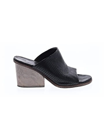Coclico Sandals (view 1)