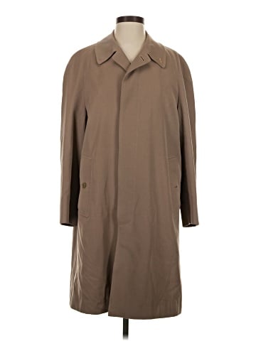 Burberry Trenchcoat (view 1)
