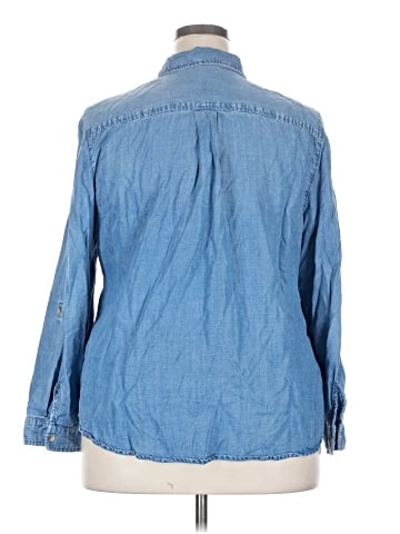 Chico's Long Sleeve Button-Down Shirt (view 2)