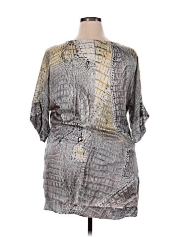 SOFIA 3/4 Sleeve Silk Top (view 2)