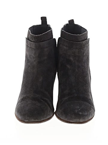 Vince. Ankle Boots (view 2)