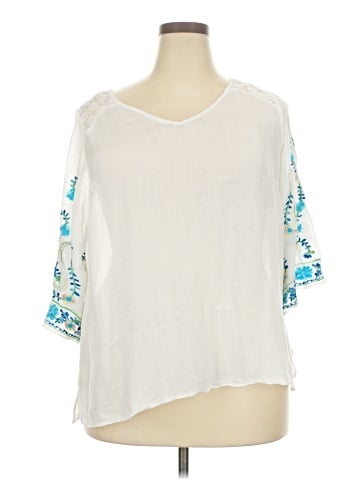 Roz & Ali 3/4 Sleeve Blouse (view 1)
