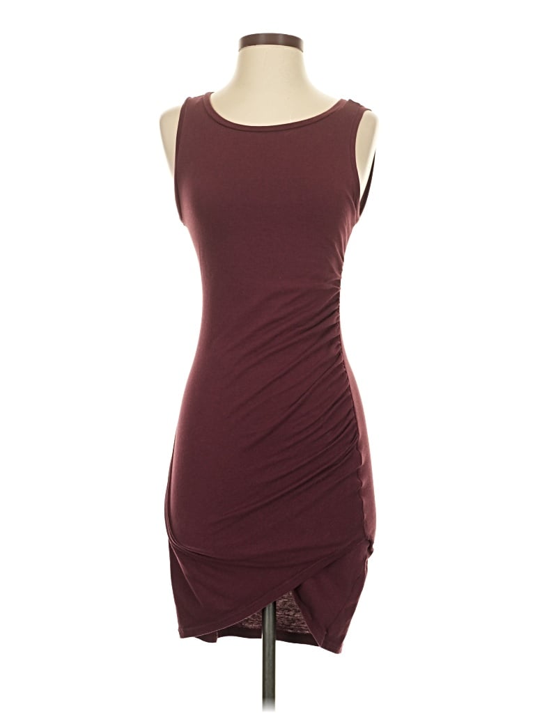 Pre-owned Leith Cocktail Dress In Burgundy