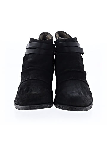 Earth Ankle Boots (view 2)