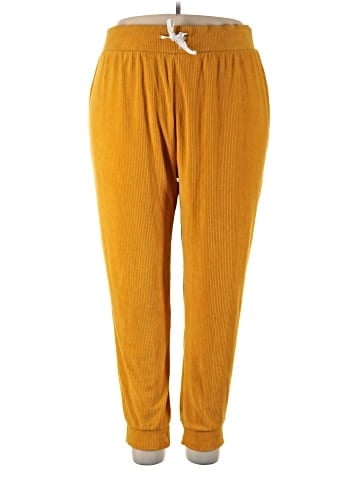 Rouge Casual Pants (view 1)