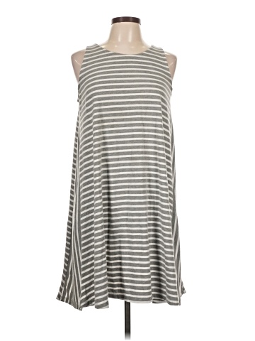Thyme and Honey Casual Dress (view 1)