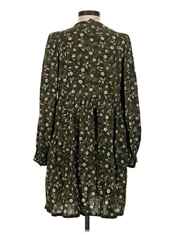Old Navy Casual Dress (view 2)