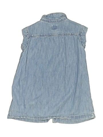 Gap Sleeveless Button-Down Shirt (view 2)