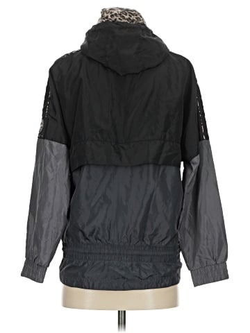 Buc-ees Windbreaker (view 2)