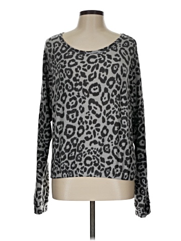 Free Kisses Long Sleeve Top (view 1)