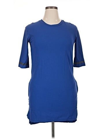 Lululemon Athletica Casual Dress (view 1)