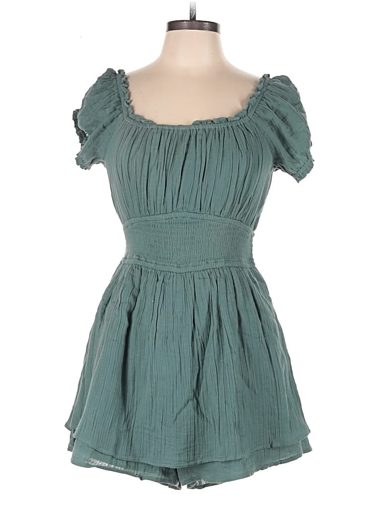 Pre-owned Hollister Romper In Green