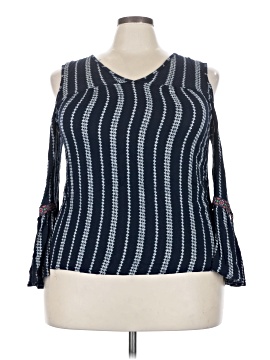 Extra Touch 3/4 Sleeve Top