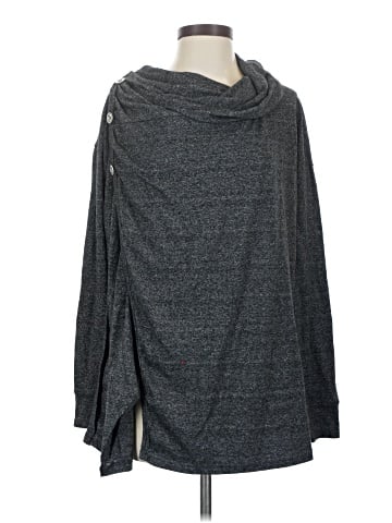 Simply Noelle Poncho (view 1)