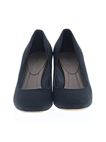 Donald Deal Heels (view 2)