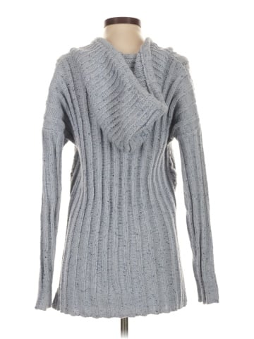 Cupio Pullover Sweater (view 2)