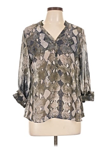a.n.a. A New Approach 3/4 Sleeve Blouse (view 1)