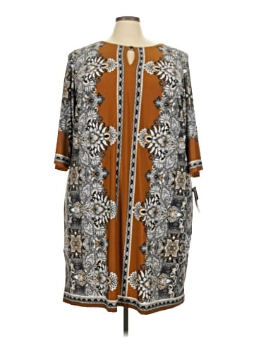 Sandra Darren Casual Dress (view 1)