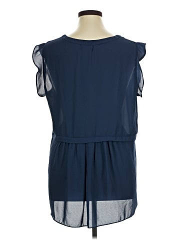 Everleigh Sleeveless Blouse (view 2)