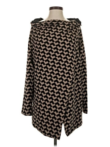 XXI Poncho (view 1)