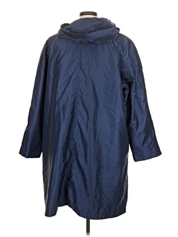 Portrait Raincoat (view 2)