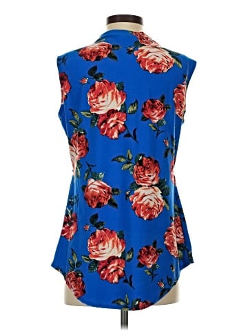 Star Vixen Sleeveless Blouse (view 2)