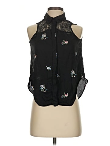 Attention Sleeveless Blouse (view 1)
