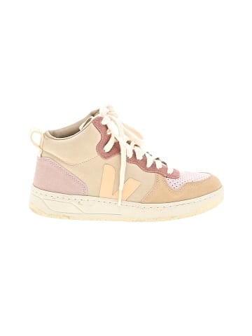 VEJA Sneakers (view 1)