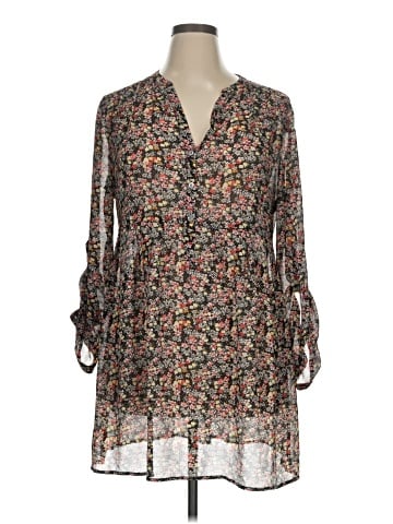 TWO by Vince Camuto Casual Dress (view 1)