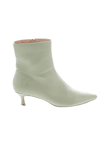 Journee Collection Ankle Boots (view 1)