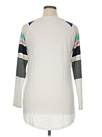 Lovely Melody Pullover Sweater (view 2)