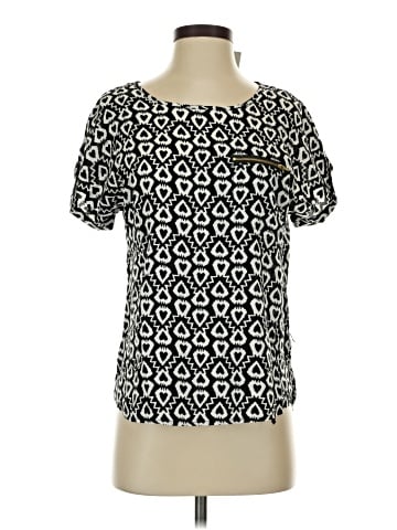 Raindrops by Papillon Short Sleeve Top (view 1)